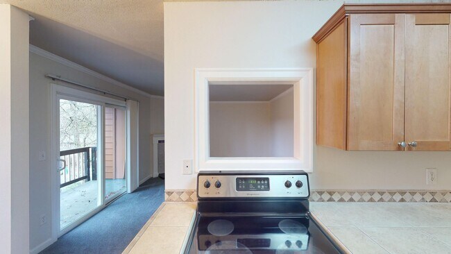 Building Photo - LEASE SPECIAL: $500 OFF 1ST MONTHS' RENT /...