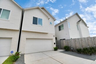 Building Photo - 4709 Oats St