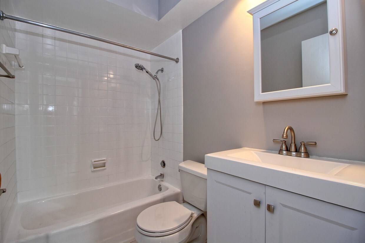 Foto principal - 9649 S Kedzie Ave