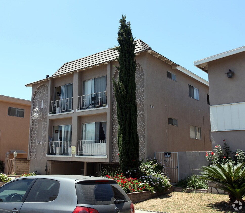 Foto del edificio - 1531 Brockton Ave