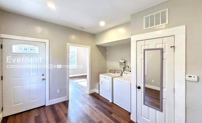 Building Photo - 1494 Manchester Ave