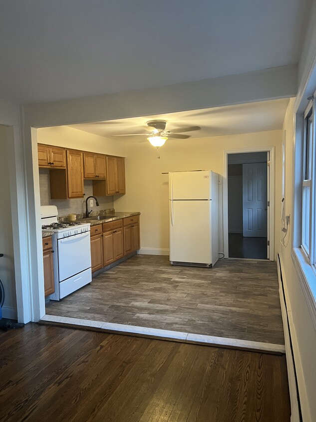 Kitchen - 813 Fort Salonga Rd