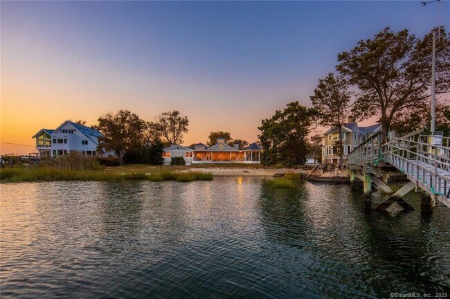 Foto del edificio - 7 Baywater Dr