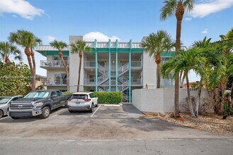 Building Photo - 2715 NE 49th St