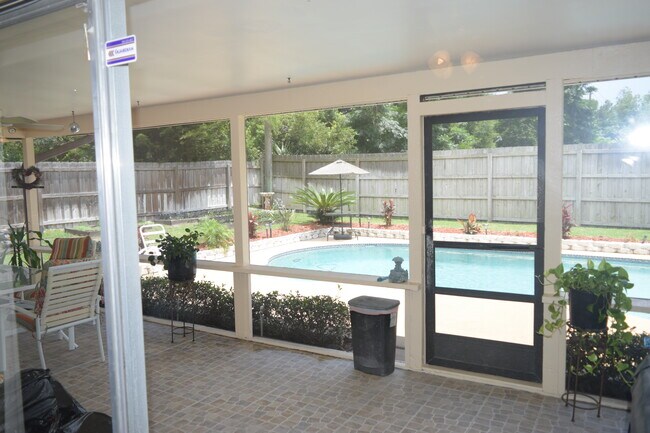 Building Photo - 8416 Indian Wells Ct