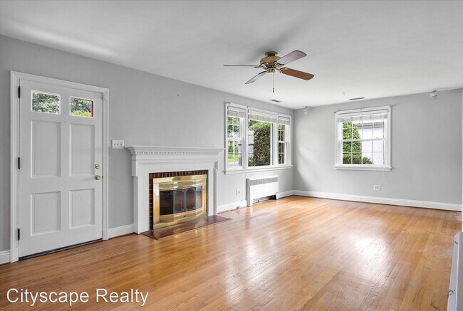 Building Photo - 3 br, 1 bath House - 5422 Dorchester Road