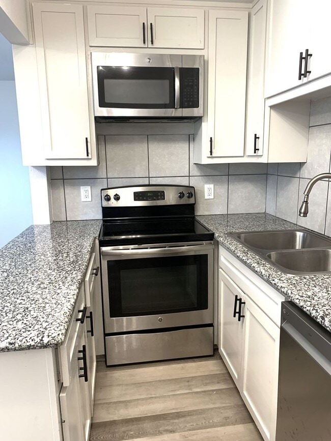 Interior Photo - BlueBird Apartments