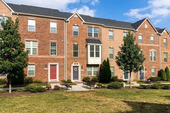 Foto del edificio - 4658 Hudson St