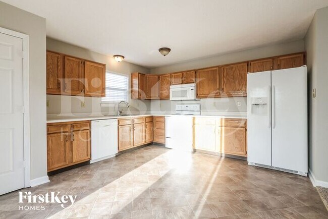 Building Photo - 7809 Blue Willow Dr