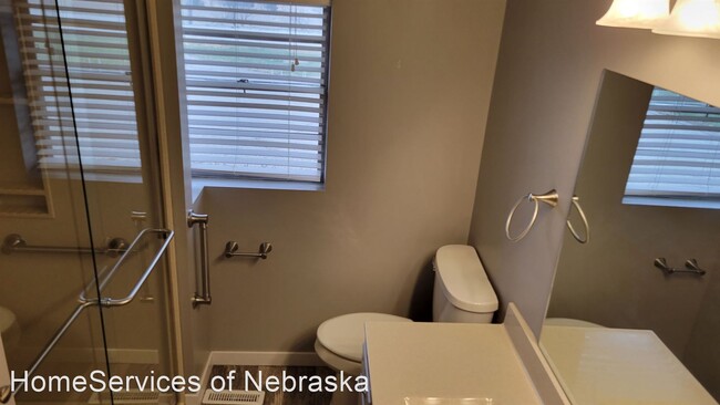 Building Photo - 3 br, 2 bath House - 1511 S 112 th St