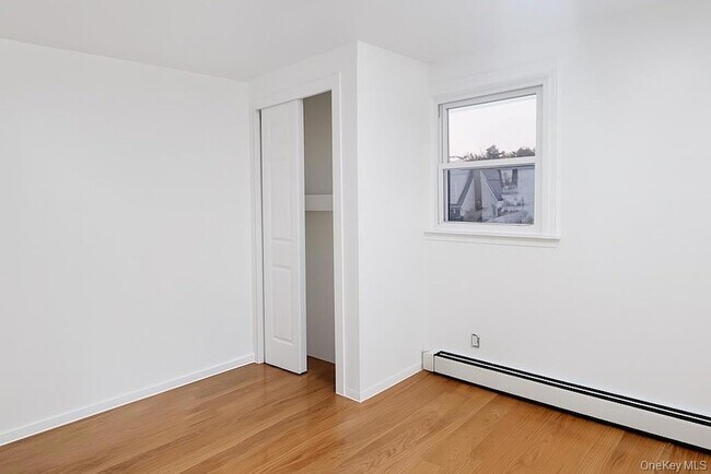Building Photo - 308 40th St