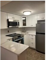 Building Photo - 654 Tremont St