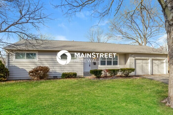 Primary Photo - 3 Bedroom Pet-Friendly Home in Shawnee, KS...