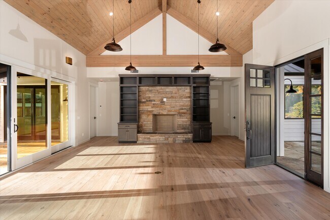 Foto del edificio - 1475 Anderson Ln