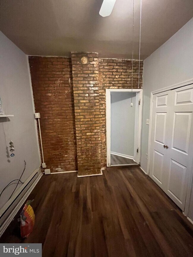 Building Photo - 1515 Tasker St