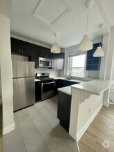 Building Photo - 1601 Park Ave