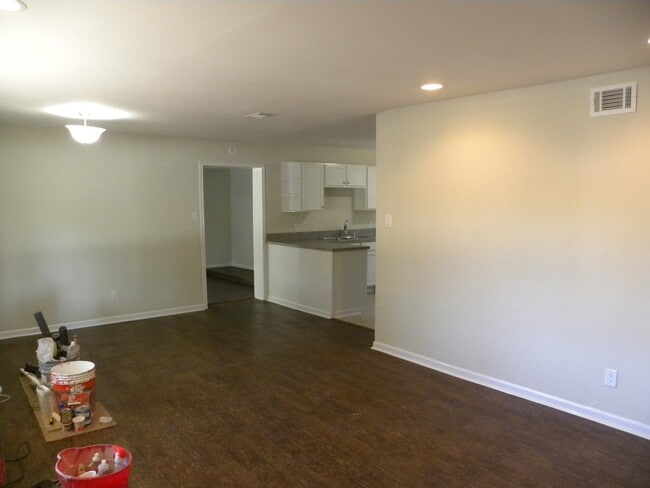 Foto del edificio - 10308 Libby Ln