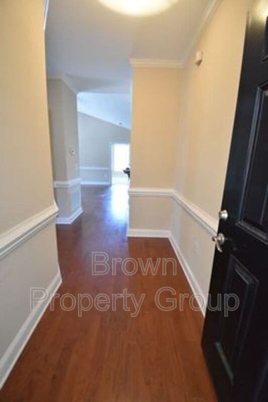 Building Photo - 1912 Harcourt Cir