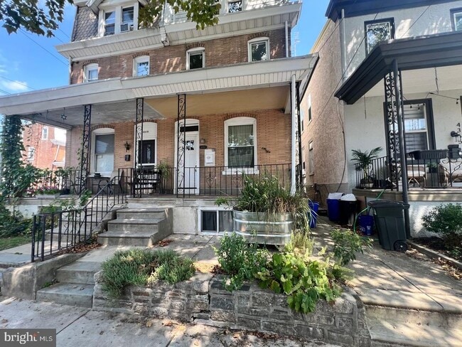 Building Photo - 4357 Mitchell St