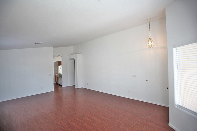 Foto del edificio - **1/2 OFF FIRST MONTHS RENT!**