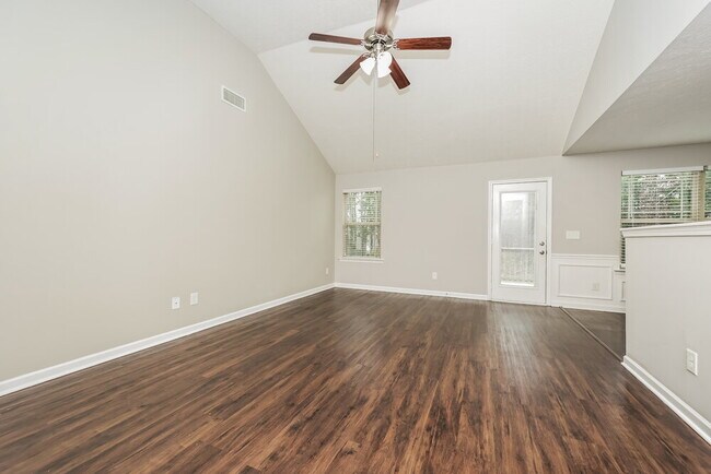 Foto del edificio - 792 Harvest Grove Dr