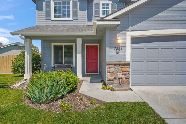 Building Photo - 4bd/2.5ba South Boise Home!