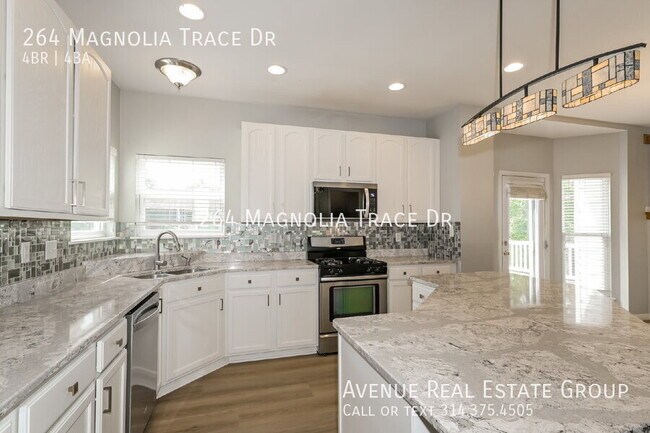 Foto del edificio - 264 Magnolia Trace Dr