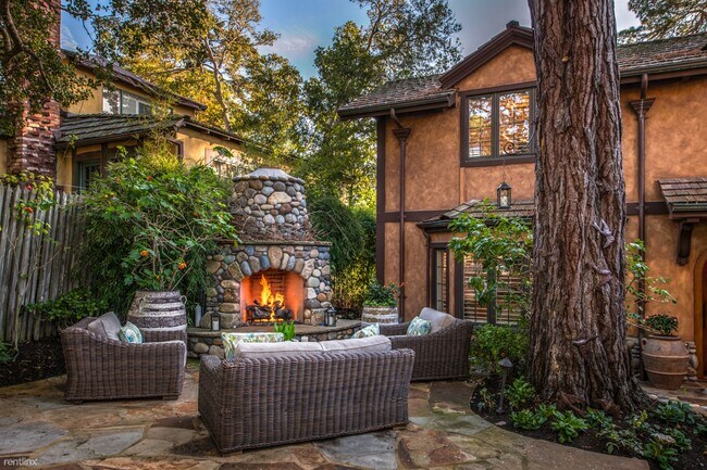Building Photo - 4 br, 2.5 bath House - 3774 Seventh Heaven
