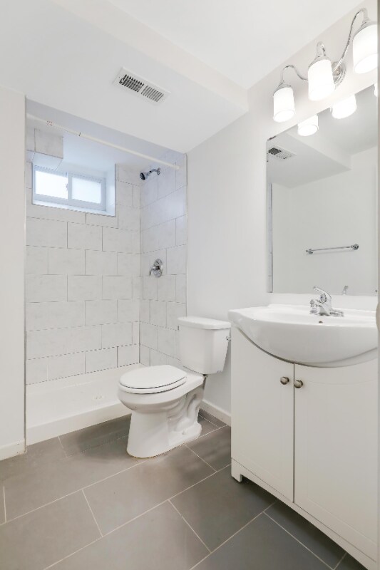 Foto del edificio - 6332 Xerxes Ave S