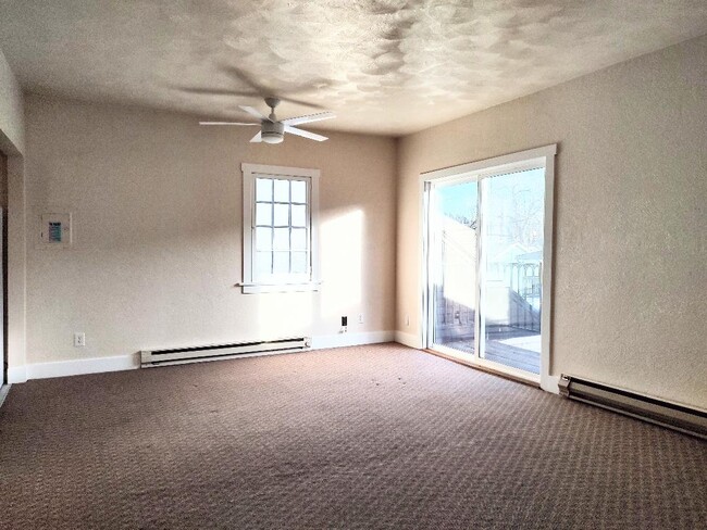 Living Room - 510 E 15th Aly