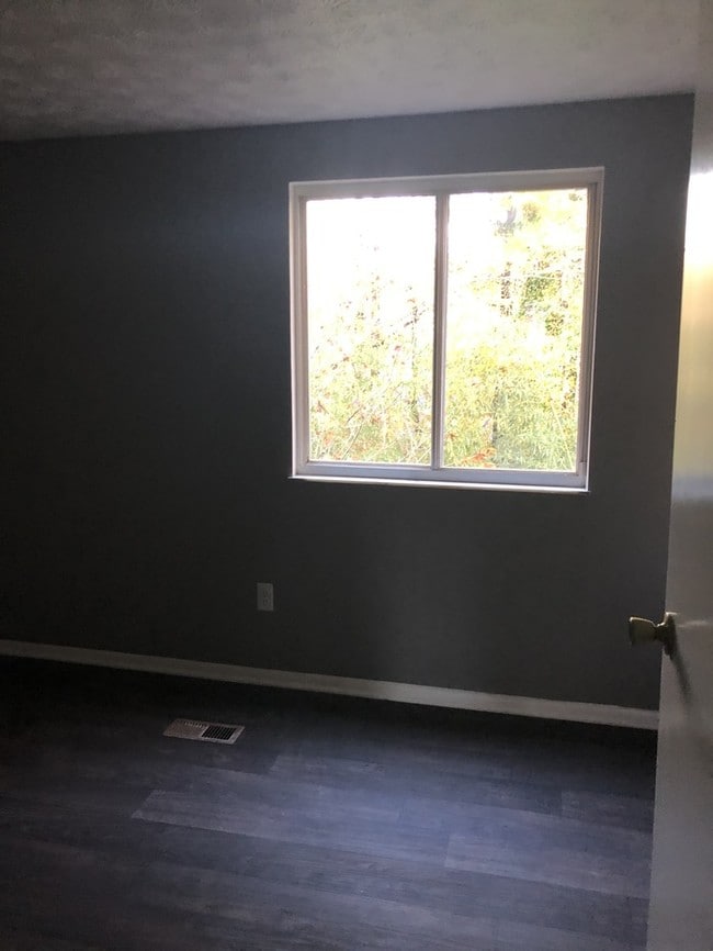 Building Photo - Royal Towne Park Decatur End Unit Townhome
