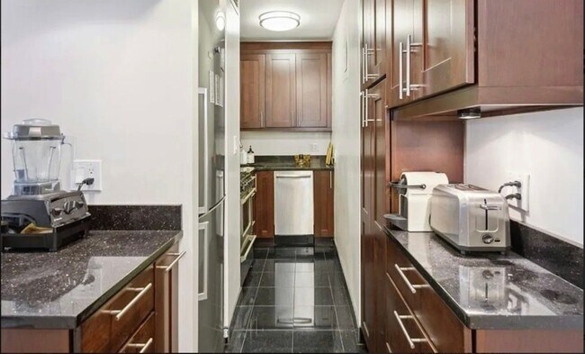 Foto del edificio - 35 E 38th St