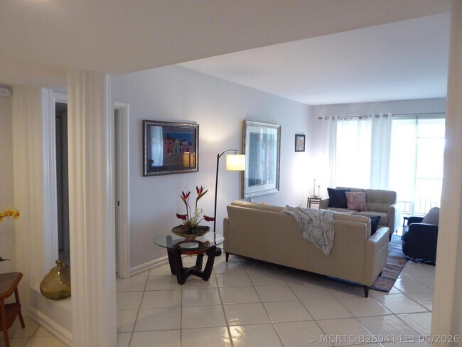 Building Photo - 11811 Ave of the PGA