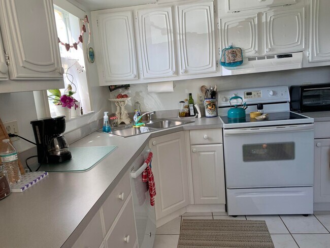 Foto del edificio - 3 Colonial Club Dr