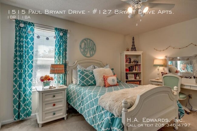 Building Photo - 1515 Paul Bryant Dr