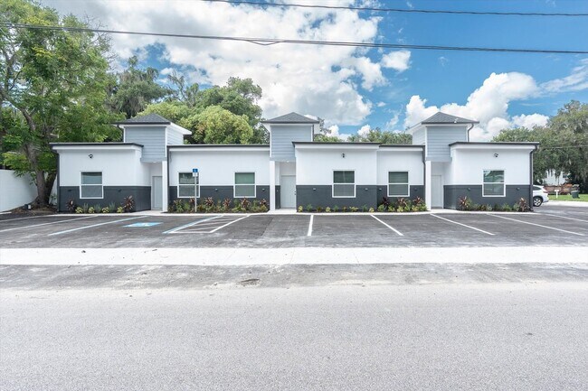 Foto del edificio - 705 S Orange Ave