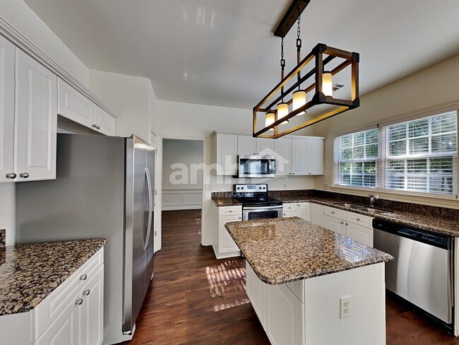 Building Photo - 2264 Monthemer Cove