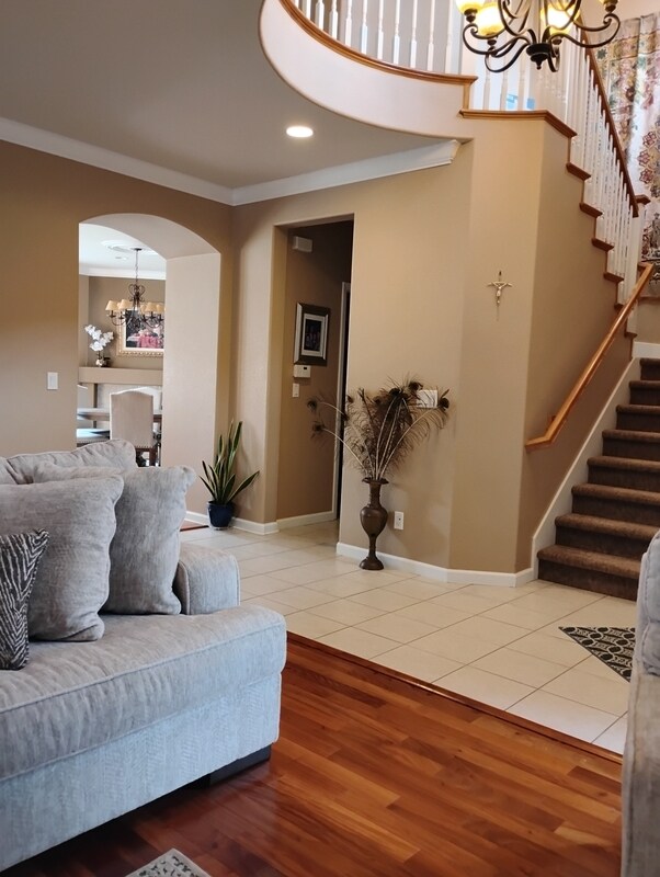 Foto del edificio - 1122 Mitchell Ln