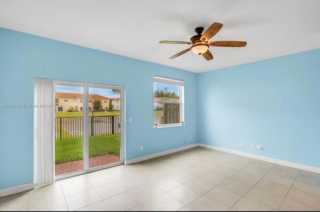 Building Photo - 5270 Ellery Ter