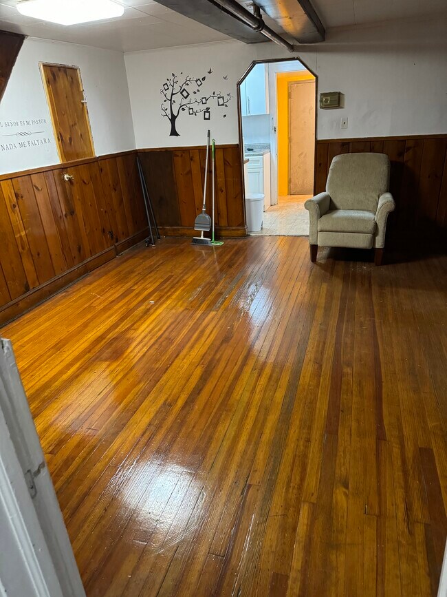 Foto del edificio - 3235 Corlear Ave