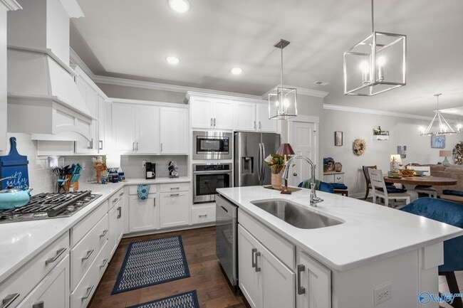 Building Photo - 422 Tillane Pk Cir