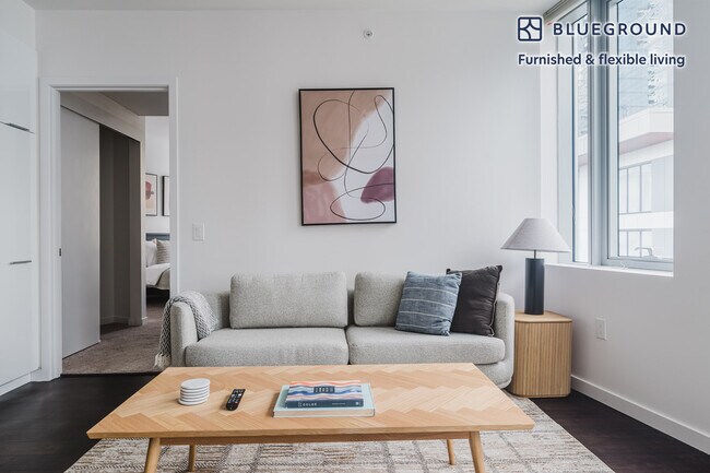 Foto del edificio - 288 106th Ave NE