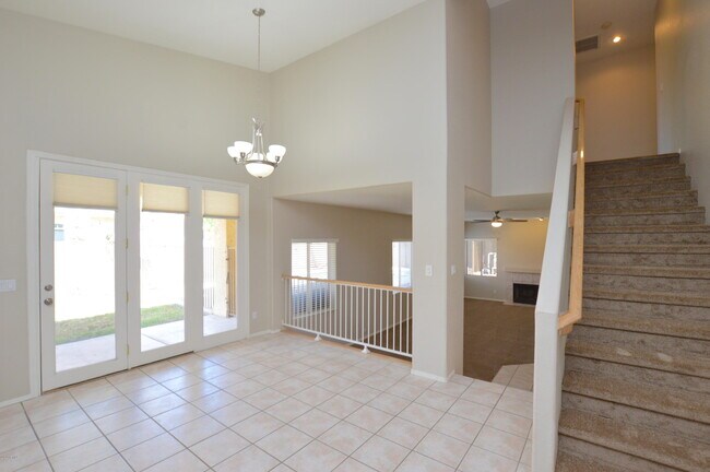 Building Photo - 230 E Appaloosa Ct