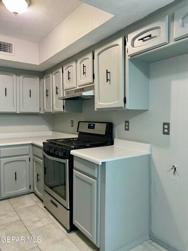 Foto del edificio - 4708 Frankfort Ave