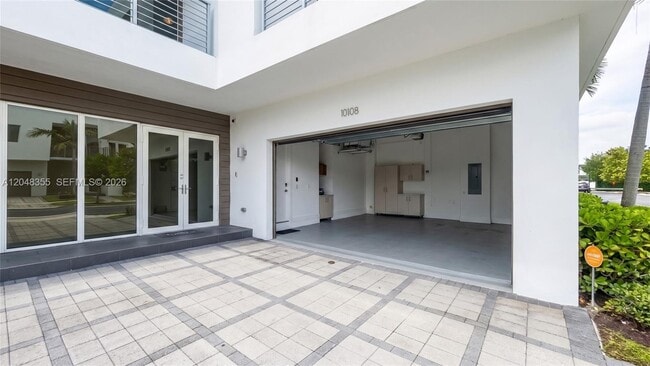 Foto del edificio - 10108 NW 77th St