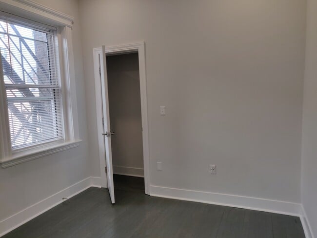 Building Photo - 36 Peterborough St