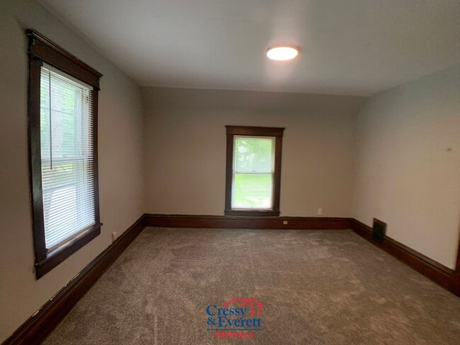 Foto del edificio - 1122 Regent St