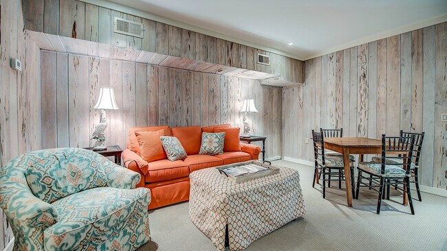 Foto del edificio - 38 Leeward Ct