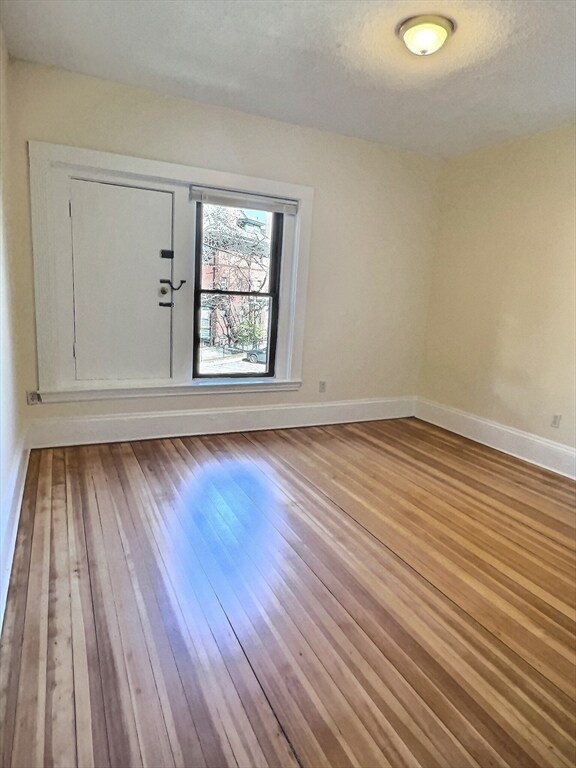 Foto del edificio - 1485 Beacon St