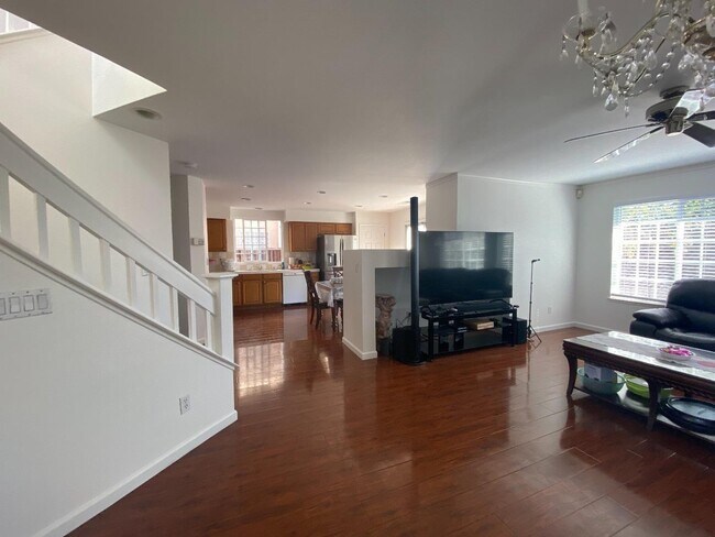 Foto del edificio - 1582 Sawgrass Dr